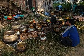 Daily Life In Kashmir