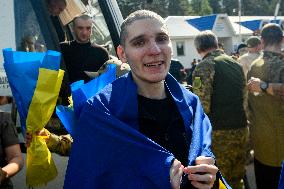 49 Ukrainians Return Home Following Prisoners Of War Swap With Russia