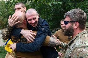 49 Ukrainians Return Home Following Prisoners Of War Swap With Russia