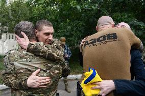 49 Ukrainians Return Home Following Prisoners Of War Swap With Russia