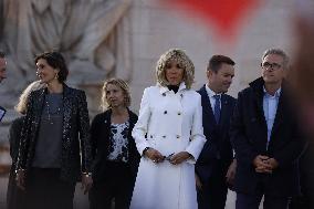 Parade Of French Athletes - Podium - Paris