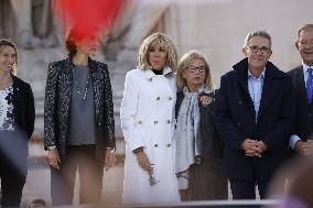 Parade Of French Athletes - Podium - Paris