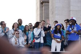 Parade Of French Athletes - Podium - Paris