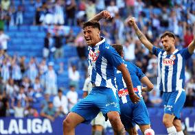 RCD Espanyol v Deportivo Alaves - LaLiga EA Sports 2024/2025