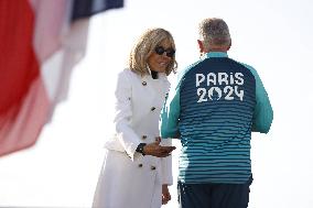 Parade Of French Athletes - Podium - Paris