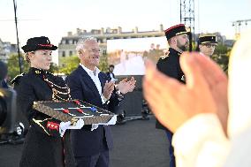 Parade Of French Athletes - Medals - Paris