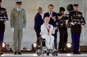 Parade Of French Athletes - Medals - Paris