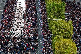 Parade Of French Athletes From Arc de Triomphe - Paris