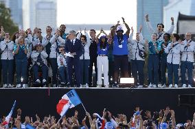 Parade Of French Athletes - Podium - Paris