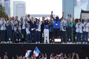 Parade Of French Athletes - Podium - Paris