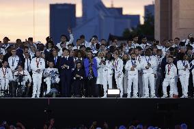 Parade Of French Athletes - Podium - Paris