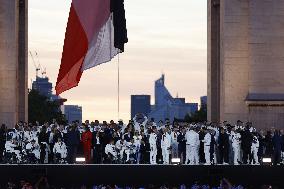 Parade Of French Athletes - Podium - Paris