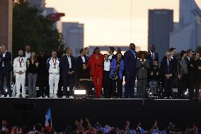 Parade Of French Athletes - Podium - Paris