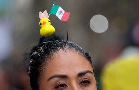 Mexicans And Tourists Get Ready For The Grito De Independencia Of Mexico This September 15