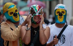 Mexicans And Tourists Get Ready For The Grito De Independencia Of Mexico This September 15