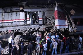 At Least 3 Killed, 49 Injured In Train Collision - Egypt