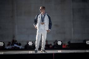 Parade Of French Athletes - Podium - Paris