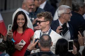 Parade Of French Athletes - Podium - Paris