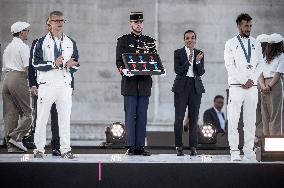 Parade Of French Athletes - Podium - Paris