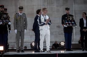 Parade Of French Athletes - Podium - Paris