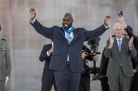 Parade Of French Athletes - Podium - Paris