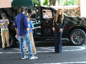 Jennifer Lopez And Ben Affleck Lunch With Their Kids - LA