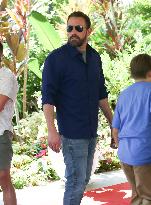 Jennifer Lopez And Ben Affleck Lunch With Their Kids - LA