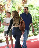 Jennifer Lopez And Ben Affleck Lunch With Their Kids - LA