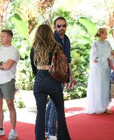 Jennifer Lopez And Ben Affleck Lunch With Their Kids - LA