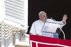 Pope Francis At Angelus Prayer - Vatican