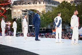 Parade Of French Athletes - Podium - Paris