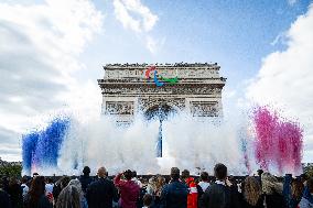 Parade Of French Athletes - Podium - Paris