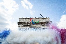 Parade Of French Athletes - Podium - Paris