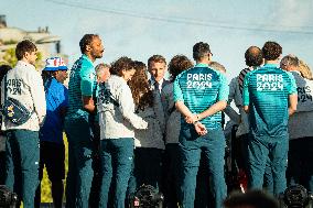 Parade Of French Athletes - Podium - Paris