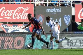 San Lorenzo v Velez Sarsfield - Liga Profesional 2024