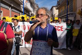 Grumo Nevano (Naples), Demonstration Against Attacks On Immigrants