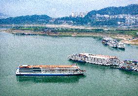 Yangtze River Luxury Cruise Ship Debut in the Three Gorges