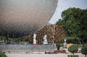 Dismantling The Olympic Cauldron - Paris