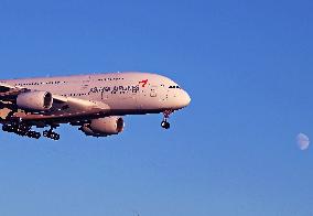 Asiana Airlines flies to Barcelona with the Airbus A380