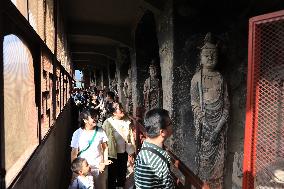 Maiji Mountain Grottoes Cave Buddha Statue