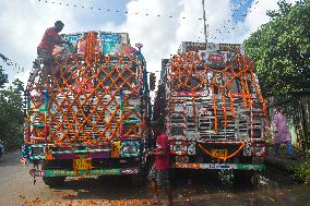 Daily Life In Kolkata, India