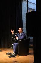 Francois Hollande Dedicates His Book - Bordeaux