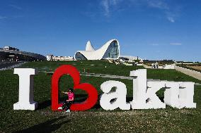 Baku Daily Life And Economy