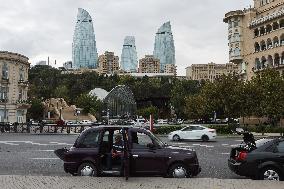 Baku Daily Life And Economy