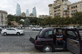 Baku Daily Life And Economy