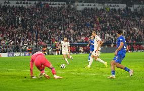 Bayern Munich v Dinamo Zagreb - UEFA Champions League