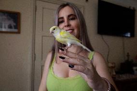 Alejandra Loera, Bird Rescuer In Mexico City