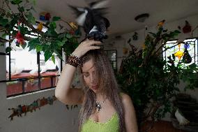 Alejandra Loera, Bird Rescuer In Mexico City