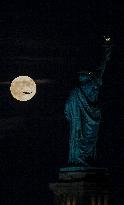 Supermoon In New York City