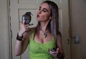 Alejandra Loera, Bird Rescuer In Mexico City